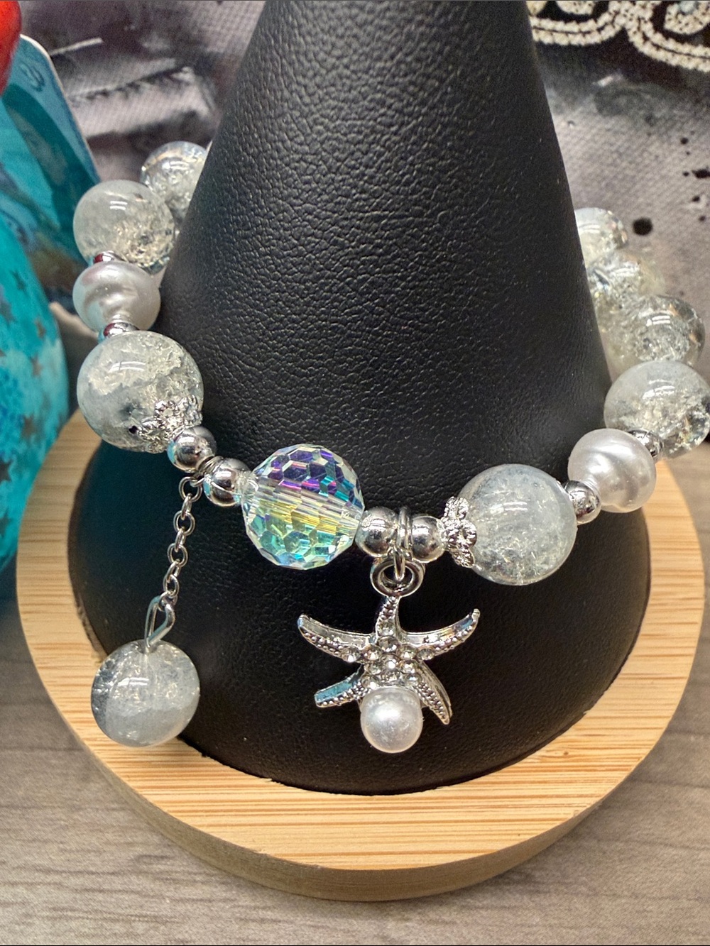 Crystal glass Bead Starfish Charm Bracelet - White/Silver. 🆕